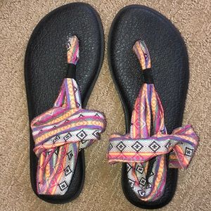 Tie Sandals with Foam Sole